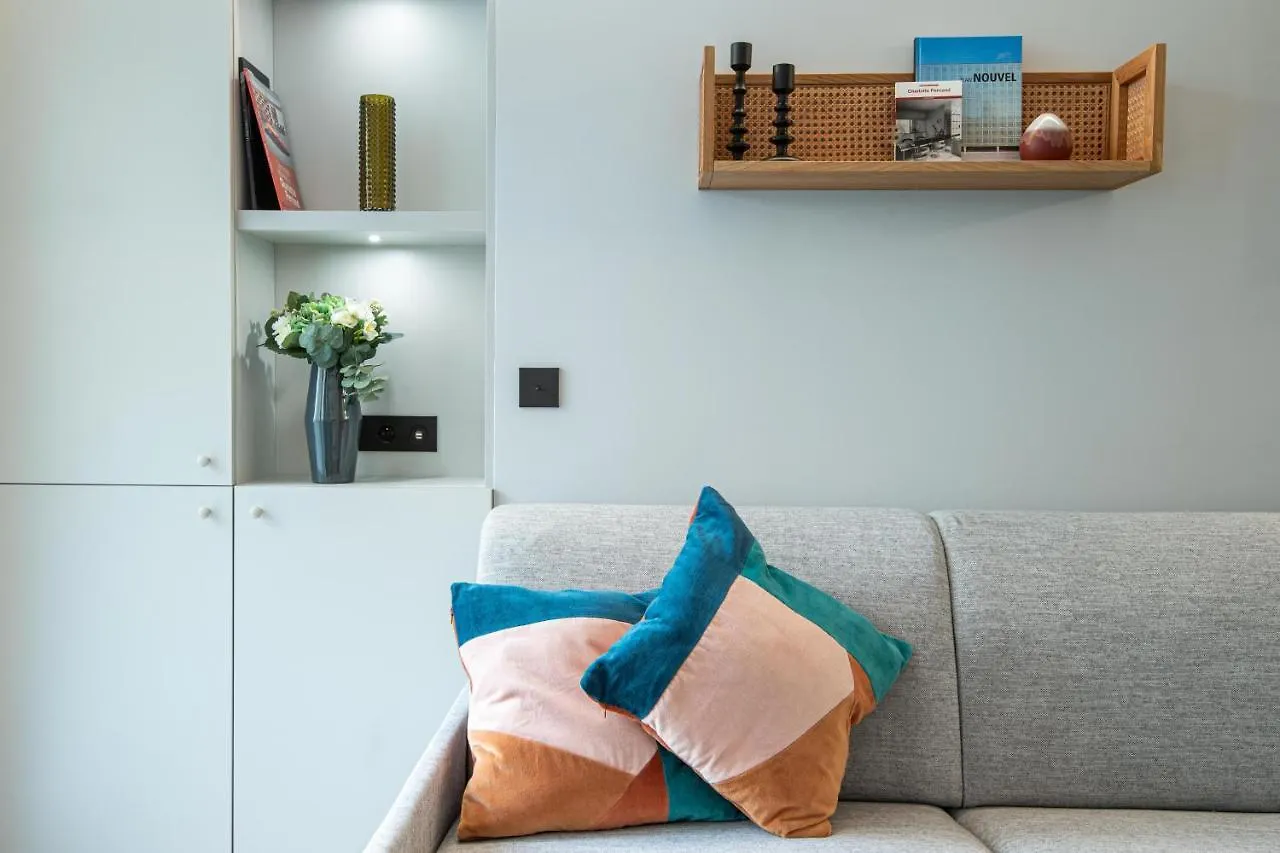 New - Superbe 1 Bdr Appt - Design 60'S - Paris 15E Apartment